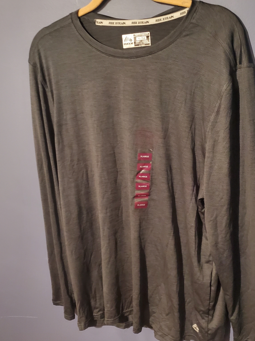 Men's Long-Sleeve Crewneck Shirt - Charcoal Heather Gray
